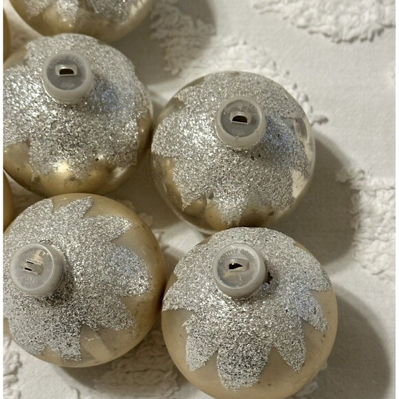 7 Vintage Shiny Brite Snow Cap Glass Christmas Ornaments Plastic Cap USA Mixed - Picture 12 of 14